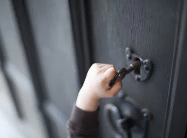 Locksmith Master Shop Garden City, NY 516-283-5894 - 7-Door-Unlock